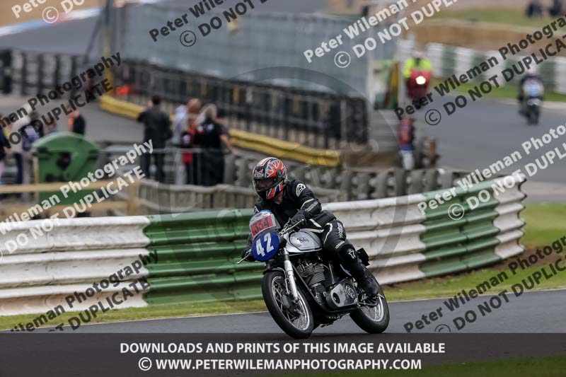 Vintage motorcycle club;eventdigitalimages;mallory park;mallory park trackday photographs;no limits trackdays;peter wileman photography;trackday digital images;trackday photos;vmcc festival 1000 bikes photographs